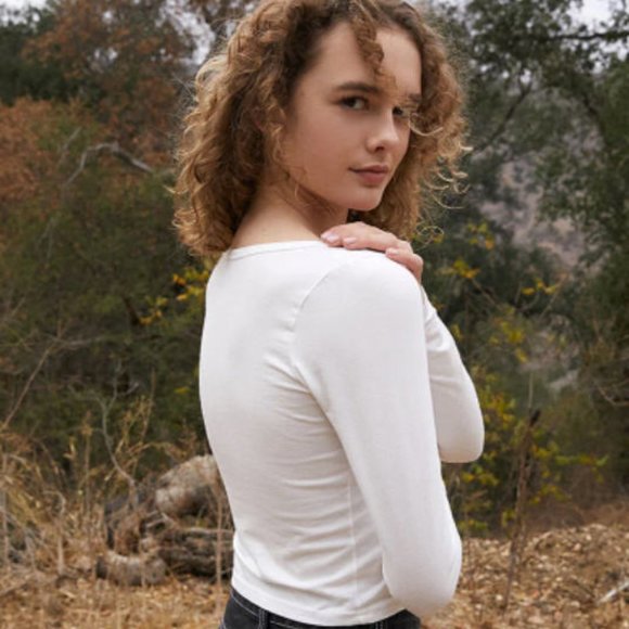 Brandy Melville john galt  White v neck long sleeve top - Picture 2 of 8